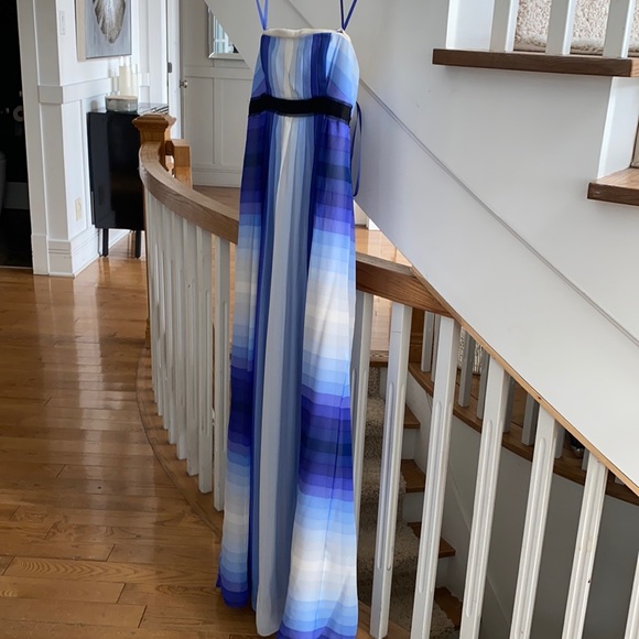 Prom Bcbgmaxazria dress - Picture 1 of 4